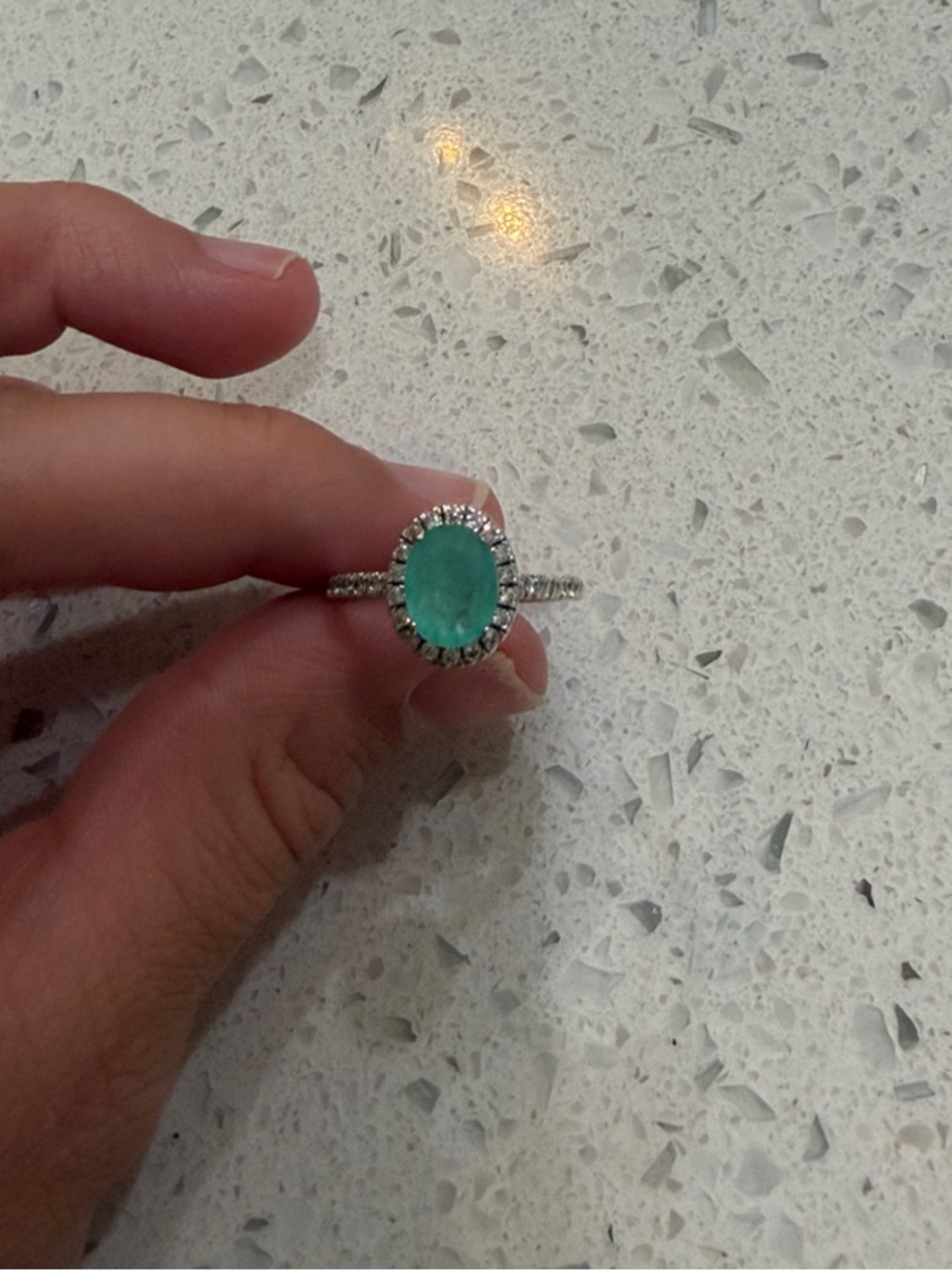 Bomp party Ring with Oval Gemstone